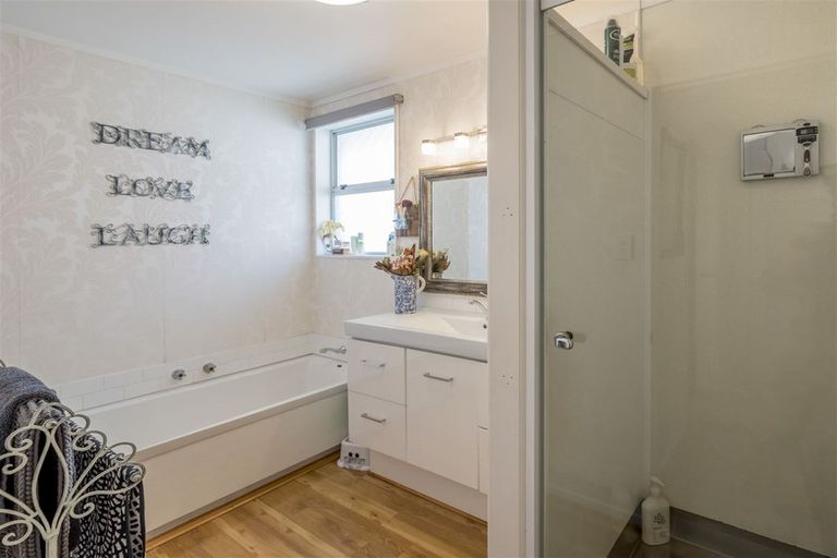 Photo of property in 51 Kennedy Drive, Levin, 5510