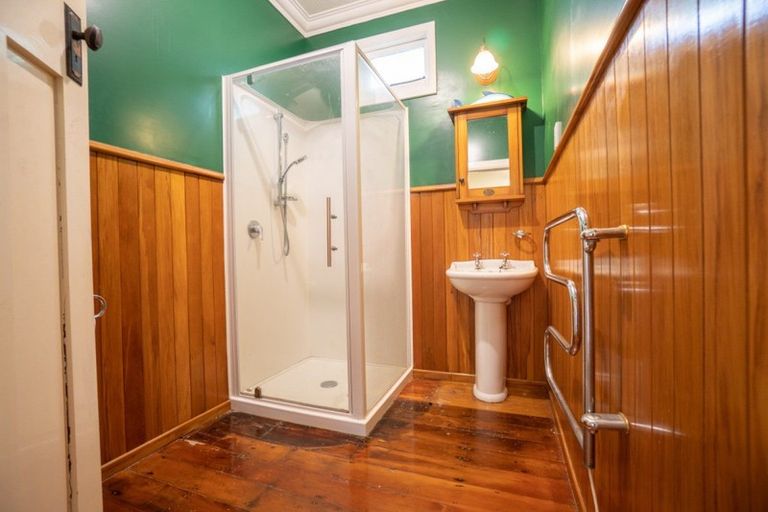 Photo of property in 253 College Street, West End, Palmerston North, 4412