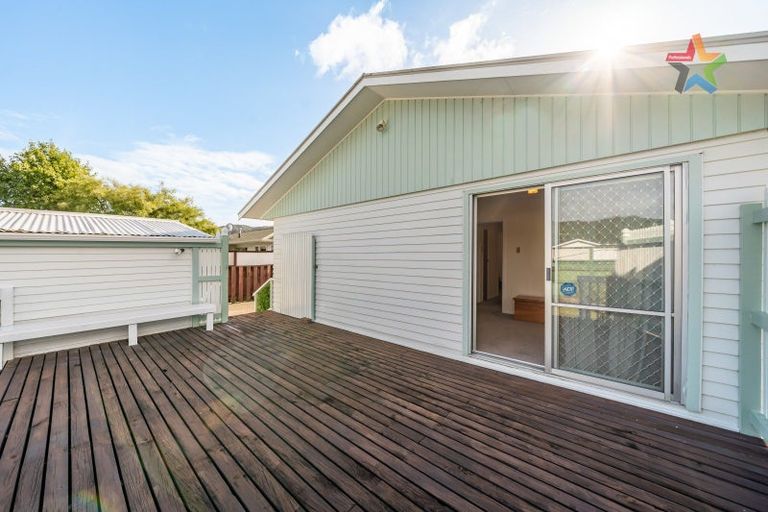 Photo of property in 21 Berkeley Road, Wainuiomata, Lower Hutt, 5014