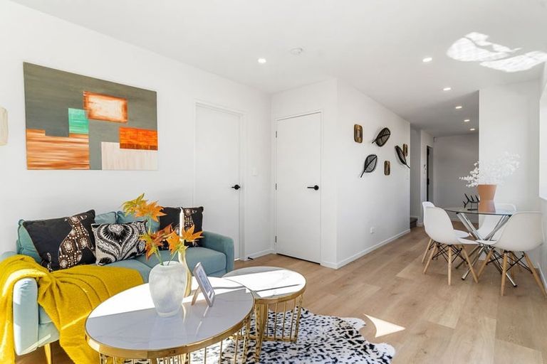 Photo of property in 52a Border Road, Henderson, Auckland, 0612