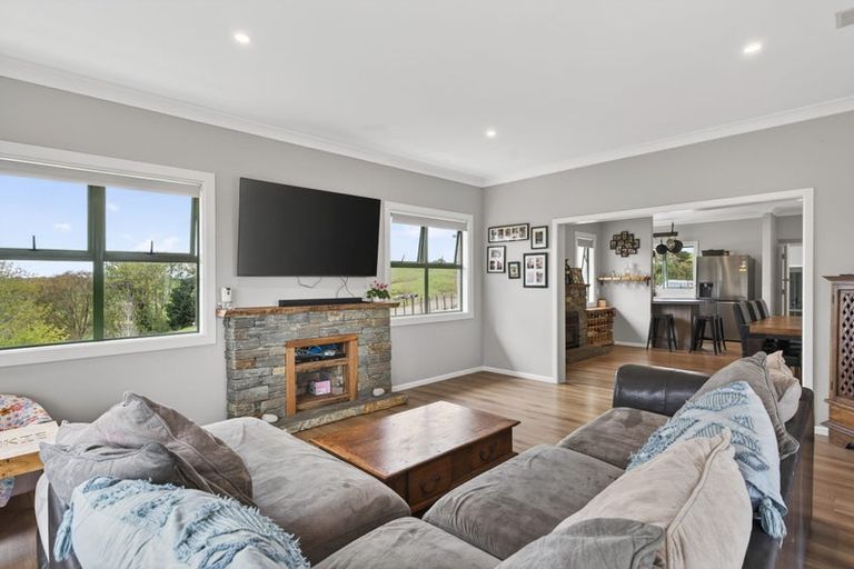 Photo of property in 161 Ranganui Road, Kaiwaka, 0573