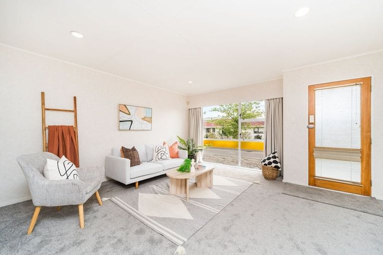 Photo of property in 28b Wood Street, Takaro, Palmerston North, 4410
