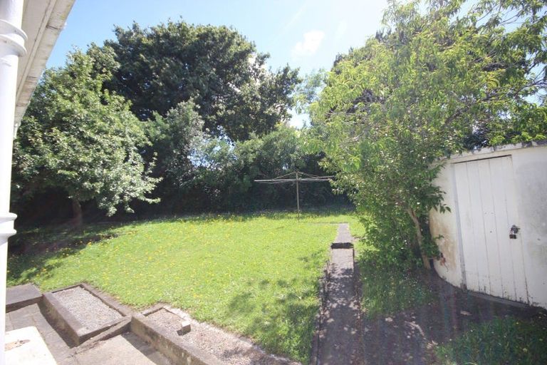 Photo of property in 15 Plymouth Street, Roslyn, Palmerston North, 4414