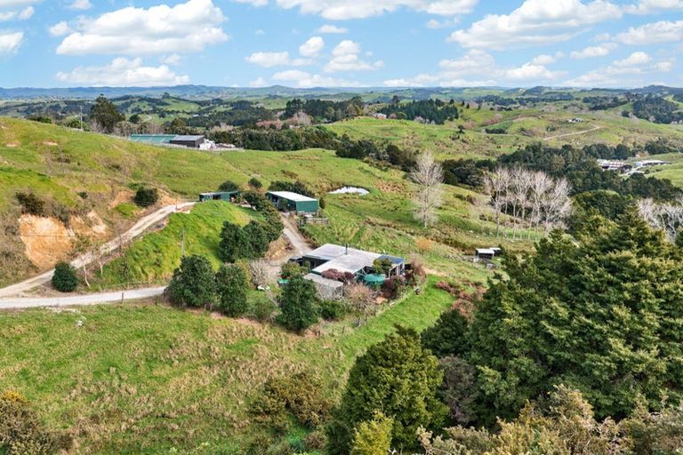 Photo of property in 63 Porter Road, Paparoa, 0571