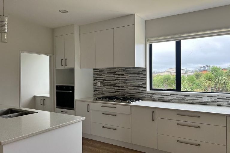 Photo of property in 51 Pitoitoi Drive, Riverhead, 0820