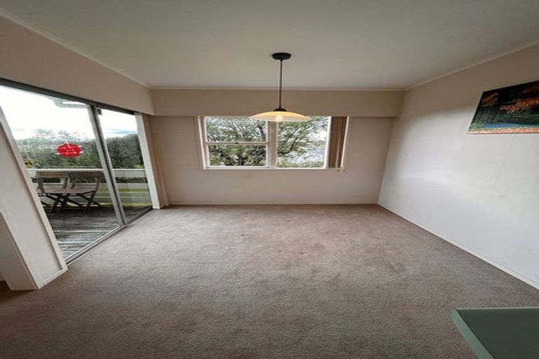 Photo of property in 30 Jade Avenue, Pakuranga Heights, Auckland, 2010