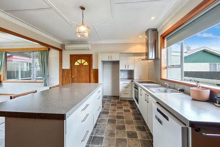 Photo of property in 37 Arthur Street, Winton, 9720