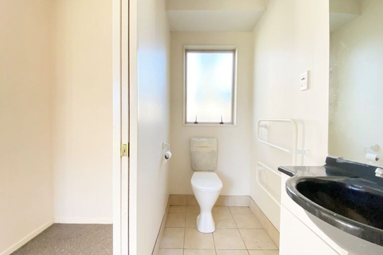 Photo of property in 3 Hawkley Close, Flat Bush, Auckland, 2019