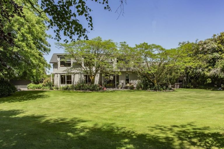 Photo of property in 3 Ron Brooking Close, Rangiora, 7400