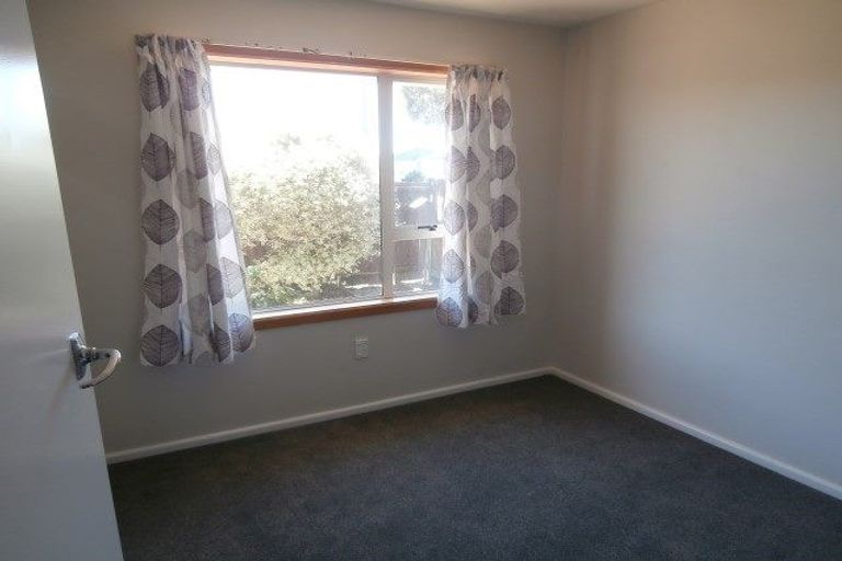 Photo of property in 8 Sylvia Street, Parklands, Christchurch, 8083