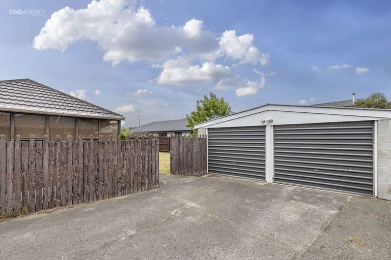 Photo of property in 1b Sylvia Street, Parklands, Christchurch, 8083