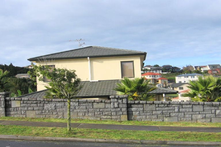 Photo of property in 28 Vireya Court, Goodwood Heights, Auckland, 2105