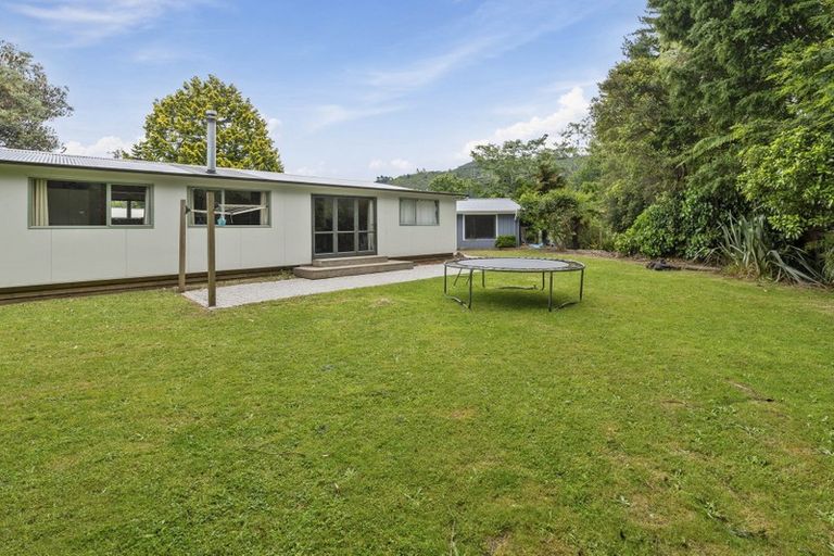 Photo of property in 15 John Road, Fairy Springs, Rotorua, 3015