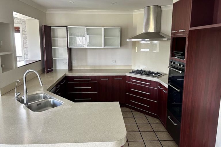 Photo of property in 9 Ambedkar Way, Pukekohe, 2120