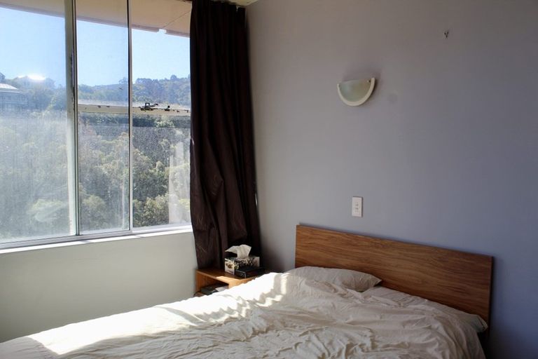 Photo of property in Terrace Tower Apartments, 7e/126 The Terrace, Wellington Central, Wellington, 6011