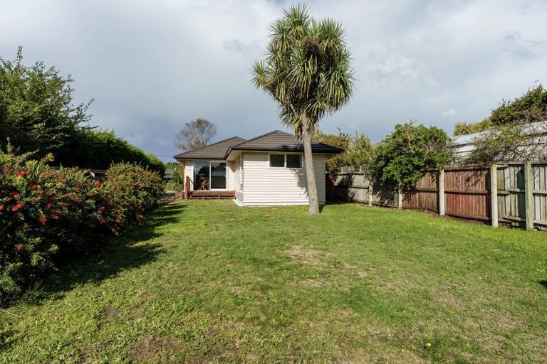 Photo of property in 140 Palmers Road, New Brighton, Christchurch, 8083