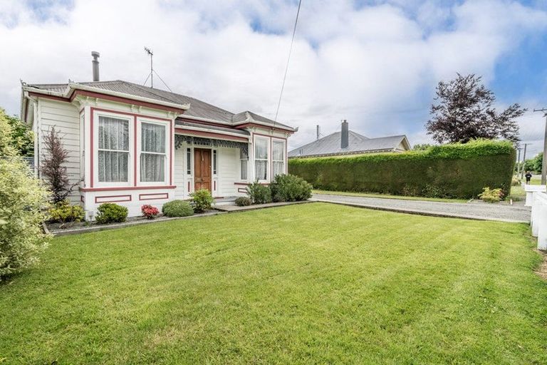 Photo of property in 350 Great North Road, Winton, 9720