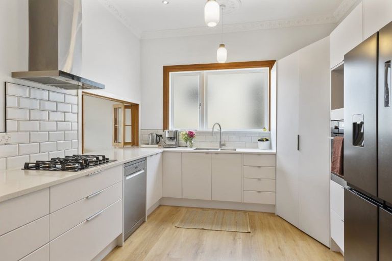 Photo of property in 33 Karepa Street, Brooklyn, Wellington, 6021