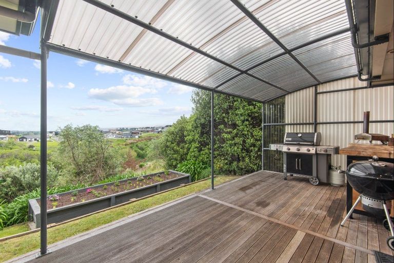 Photo of property in 63 Ruapehu Drive, Fitzherbert, Palmerston North, 4410