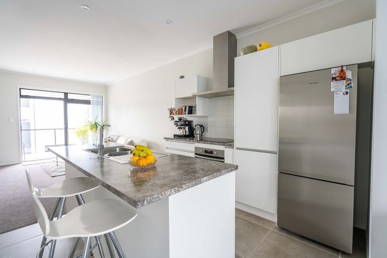 Photo of property in 25 Tuatua Road, Hobsonville, Auckland, 0616