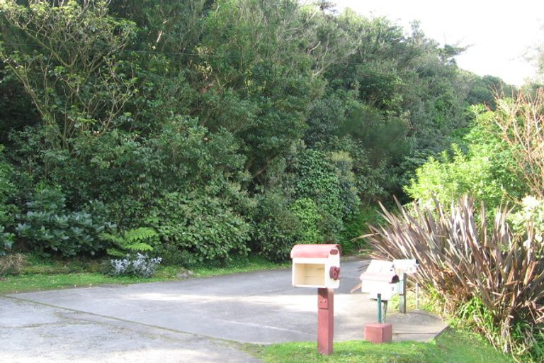 Photo of property in 19 Kimball Place, Johnsonville, Wellington, 6037