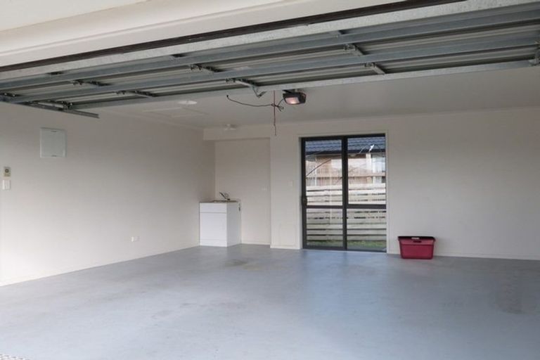 Photo of property in 32 Ocean View Rise, Ruakaka, 0116