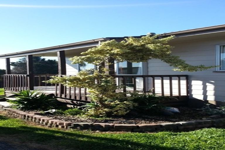 Photo of property in 64 Burundi Avenue, Clendon Park, Auckland, 2103