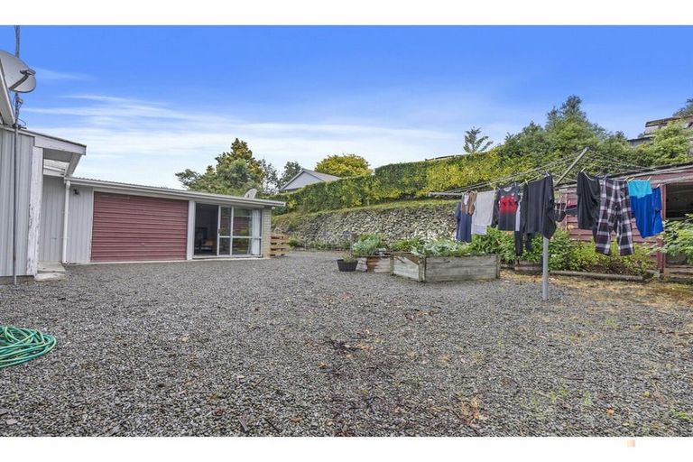 Photo of property in 12 Coulter Place, Geraldine, 7930