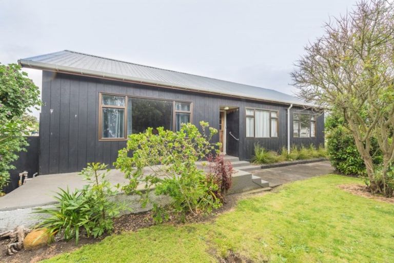 Photo of property in 51 Polson Street, Castlecliff, Whanganui, 4501