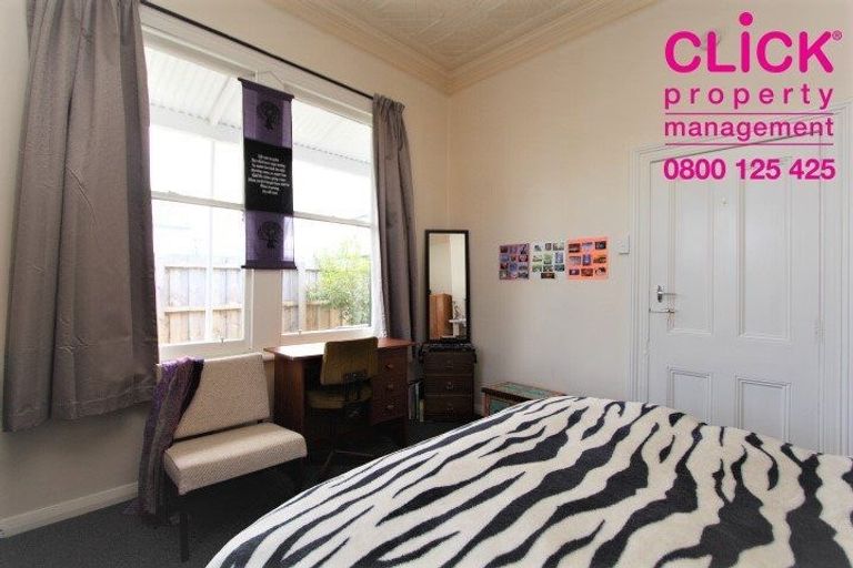 Photo of property in 111 Macandrew Road, South Dunedin, Dunedin, 9012