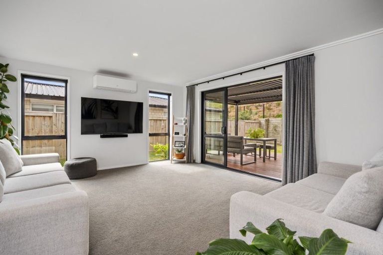 Photo of property in 12 Stingray Drive, Omokoroa, 3114