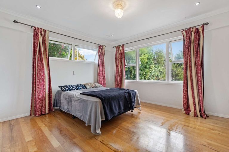 Photo of property in 12 Lawrence Crescent, Hillpark, Auckland, 2102