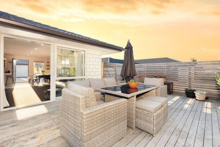 Photo of property in 24 Benmore Crescent, Pyes Pa, Tauranga, 3112