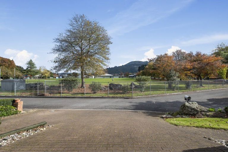 Photo of property in 56a Aquarius Drive, Kawaha Point, Rotorua, 3010