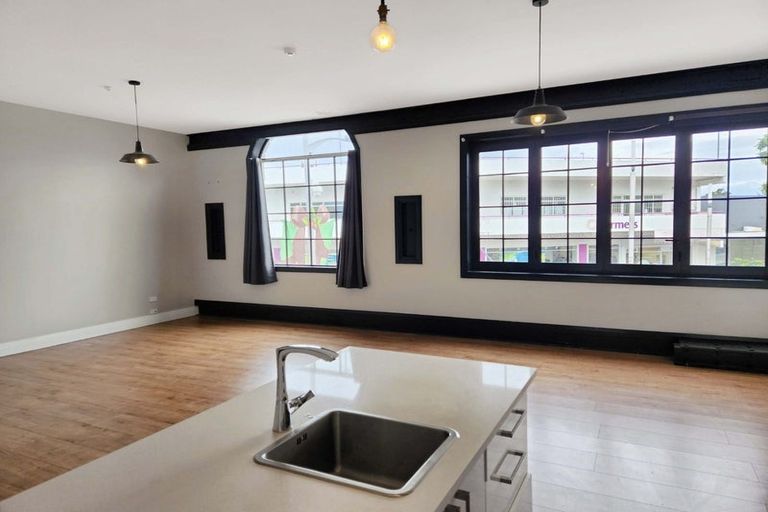 Photo of property in 4/143 Great South Road, Papakura, 2110