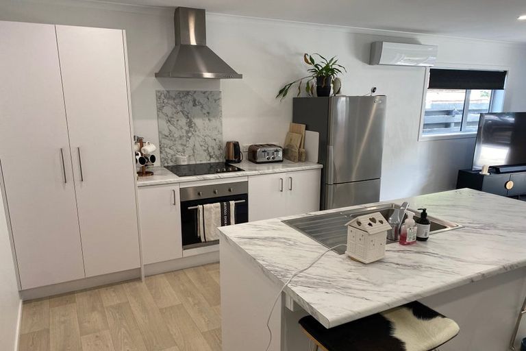 Photo of property in 33a Black Beech Street, Birchville, Upper Hutt, 5018