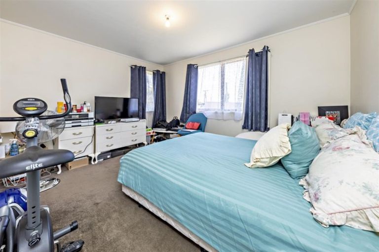 Photo of property in 6 Waterview Road, Favona, Auckland, 2024