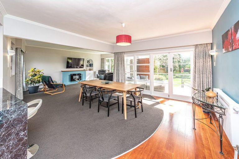 Photo of property in 16 Oakland Avenue, Saint Johns Hill, Whanganui, 4500