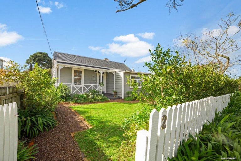 Photo of property in 2/2 Evan Street, Belmont, Auckland, 0622