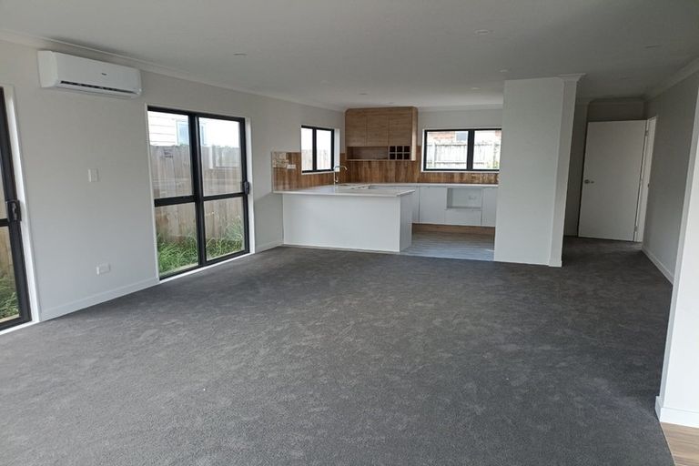 Photo of property in 20 Umu Place, Mangere, Auckland, 2022