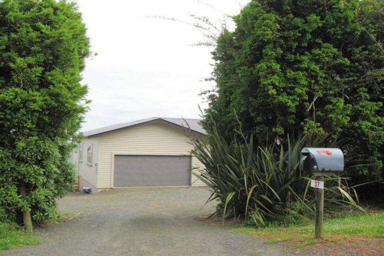 Photo of property in 37 Mile Road, Bombay, 2675