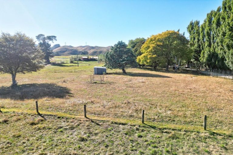 Photo of property in 943 Ruatangata Road, Whangaehu, Whanganui, 4581