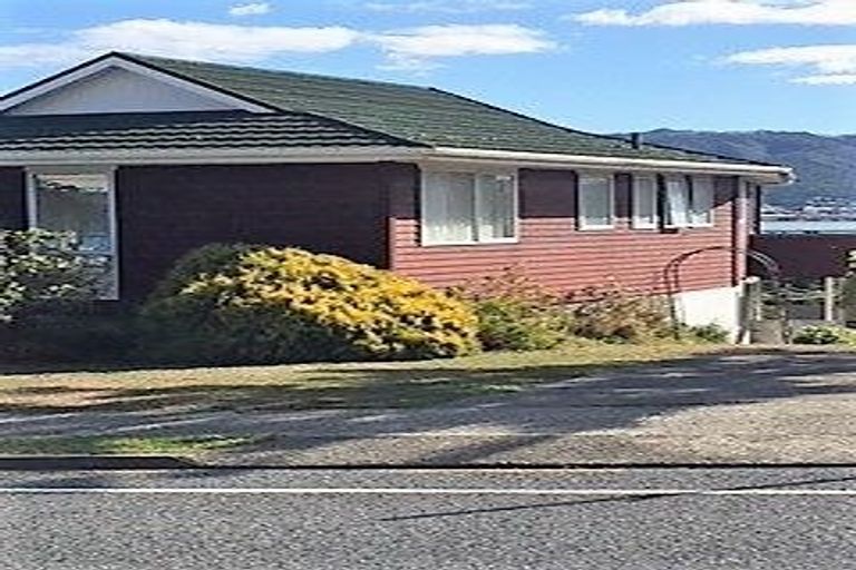 Photo of property in 22 Tweed Road, Papakowhai, Porirua, 5024