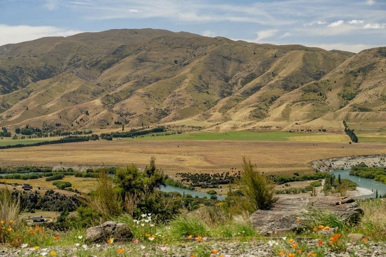 Photo of property in 51 Westreca Ridge Lane, Queensberry, Cromwell, 9383