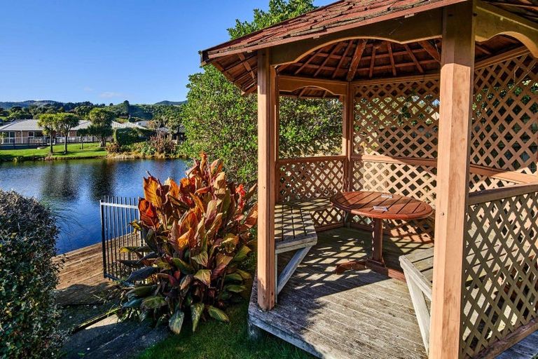 Photo of property in 7 Lorna Irene Drive, Raumati South, Paraparaumu, 5032