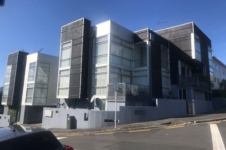 Photo of property in 2g Middle Street, Freemans Bay, Auckland, 1011