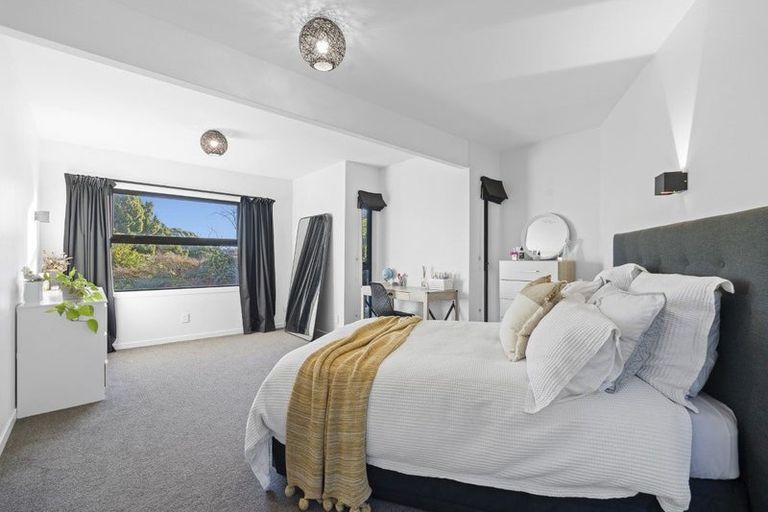 Photo of property in 12a Ridge Lane, New Plymouth, 4310