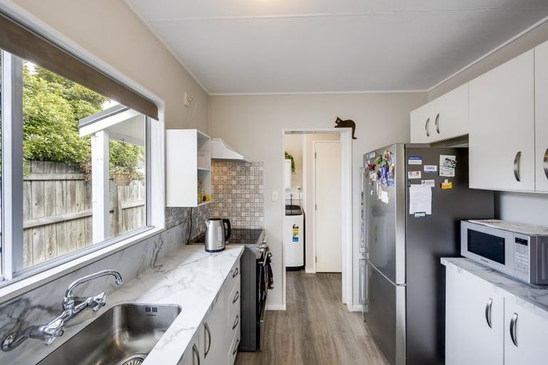 Photo of property in 18a Cassino Crescent, Onekawa, Napier, 4110