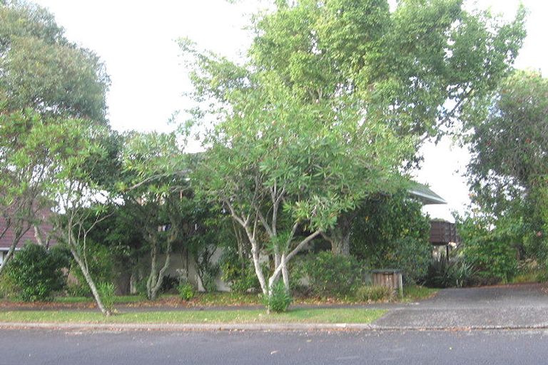 Photo of property in 57 Porritt Avenue, Chatswood, Auckland, 0626