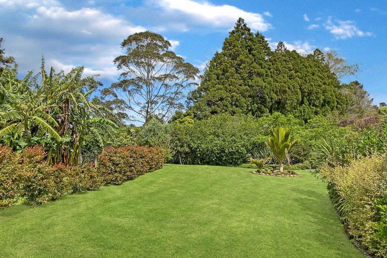 Photo of property in 71 Riddell Road, Kerikeri, 0230